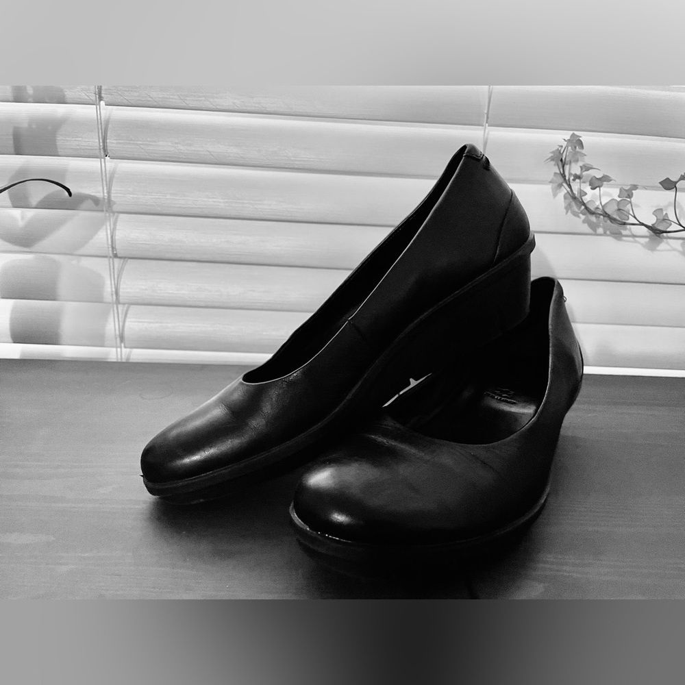 ECCO Skyler Black Leather Women Shoes US7.5/EU38